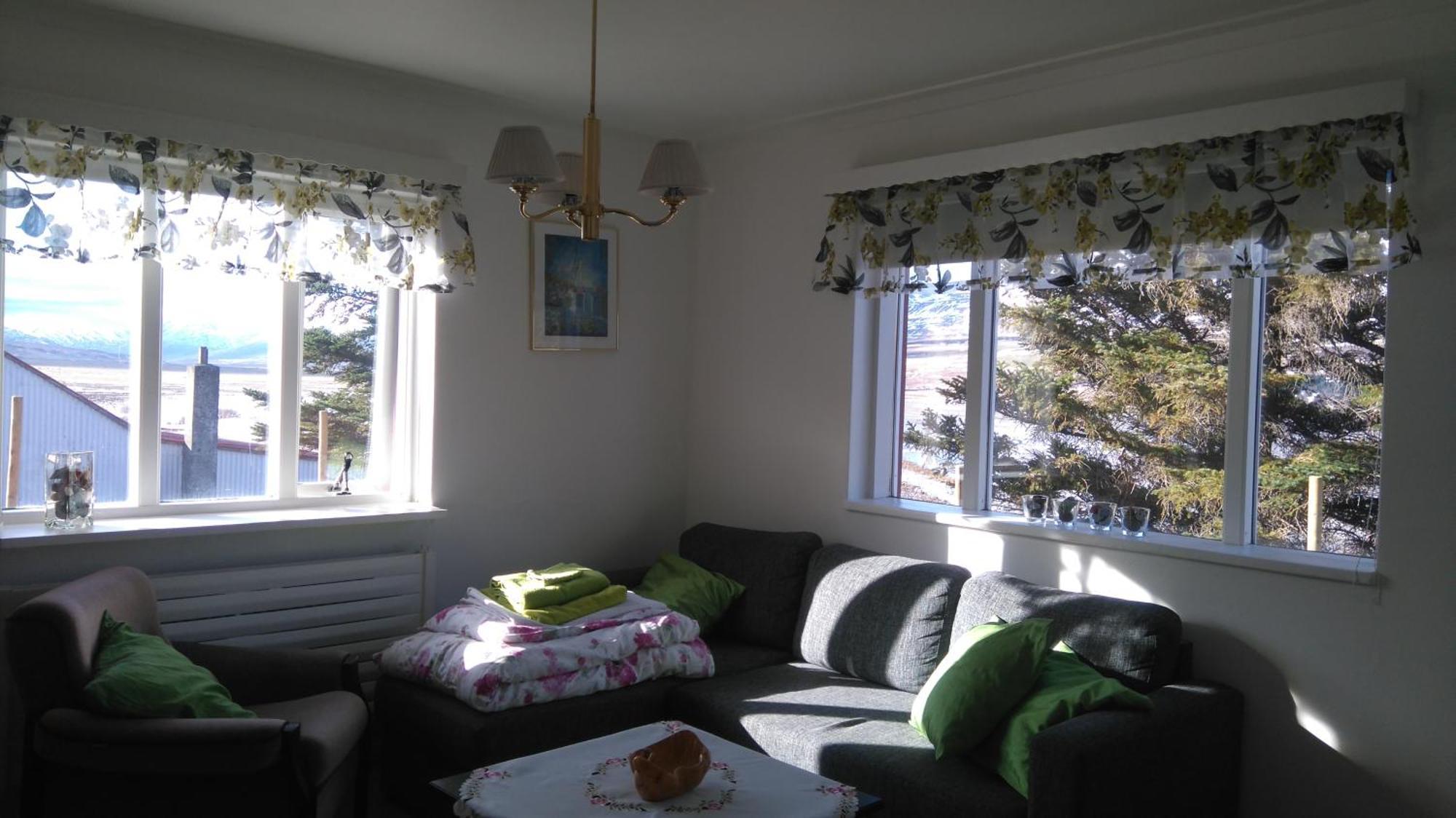 Brunalaug Guesthouse - Holiday Home Eyjafjaroarsveit Extérieur photo